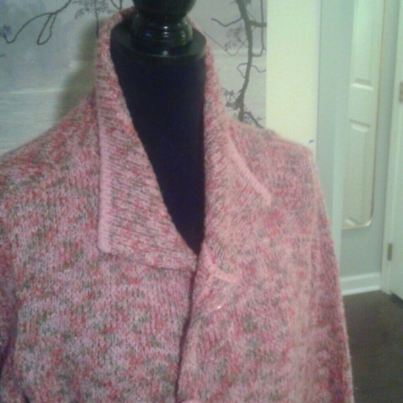 Pink Button down sweater - Picture 2 of 8